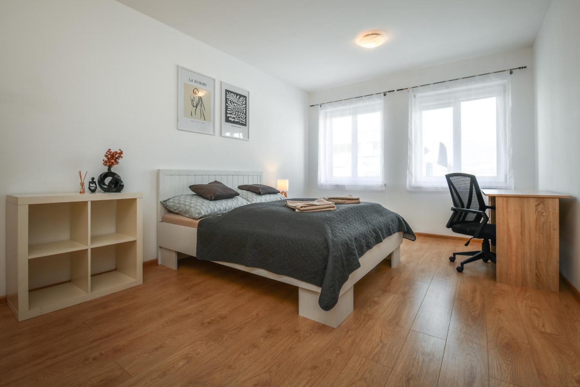 Central Apartments Martin Bagian luar foto