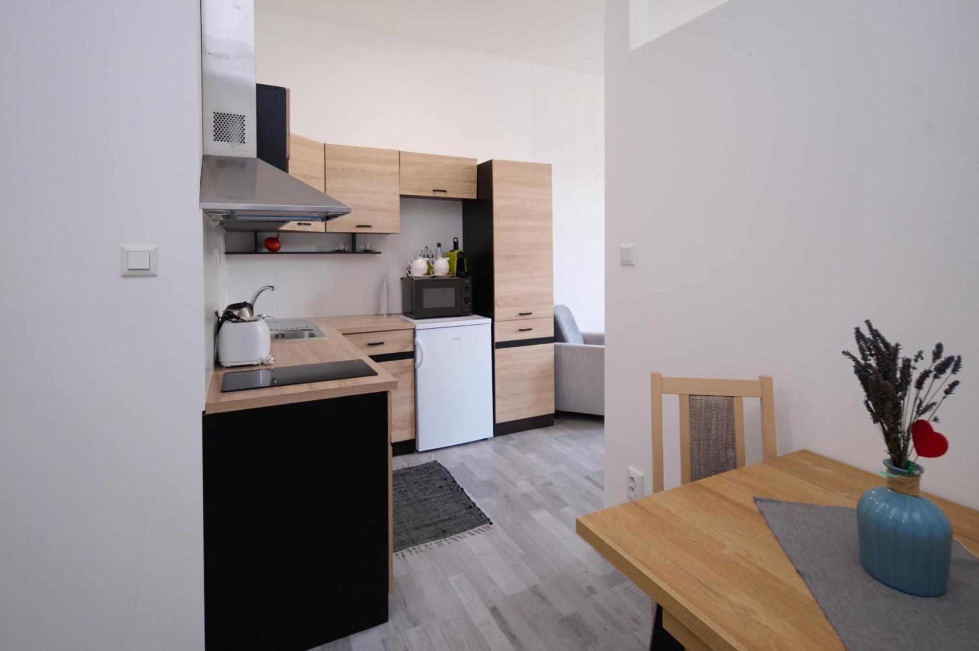 Central Apartments Martin Bagian luar foto